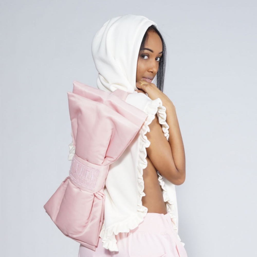 FENTY X PUMA FANNYPACK - Picture 1 of 5